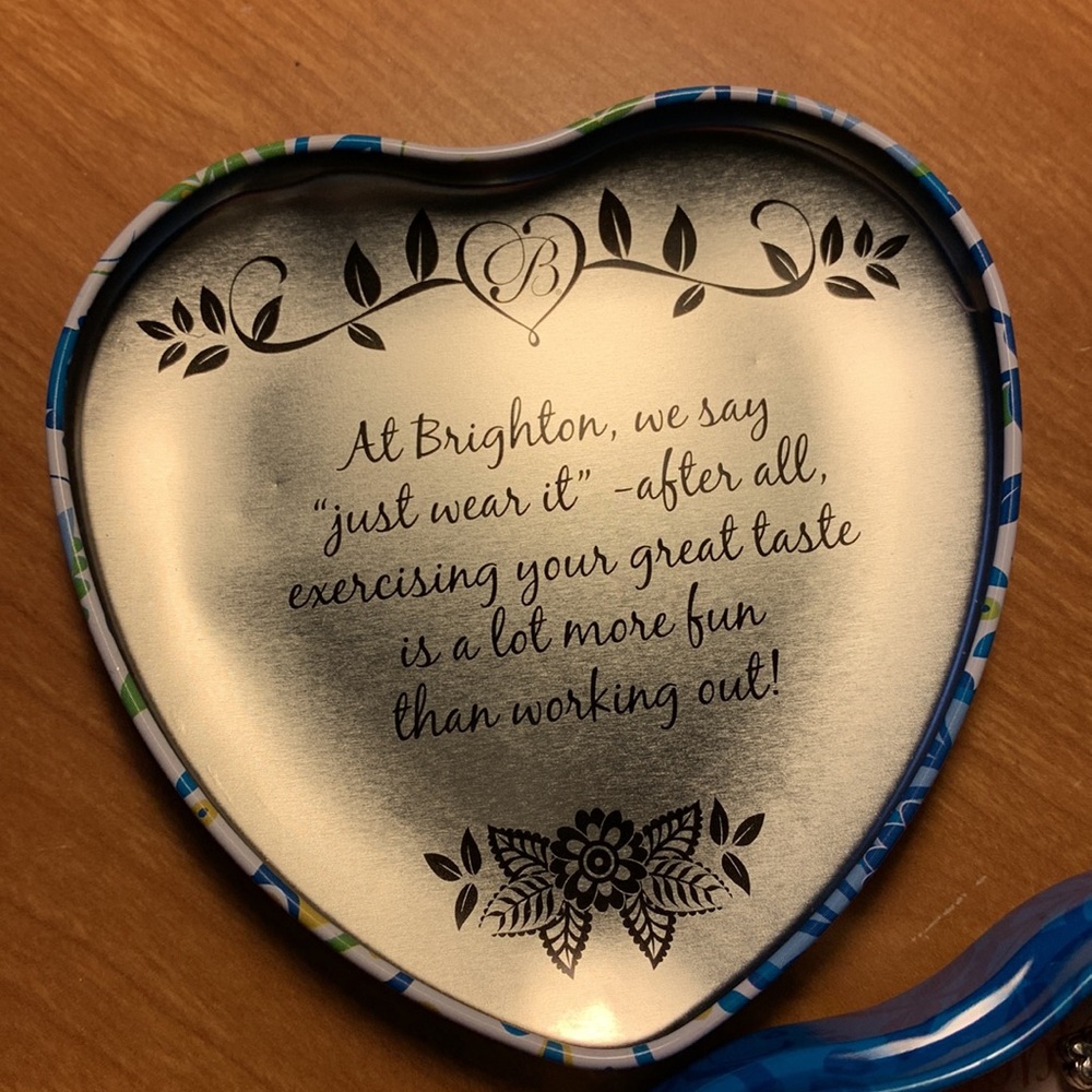 Brighton cross charm bracelet new, never worn or removed from box - Picture 5 of 5